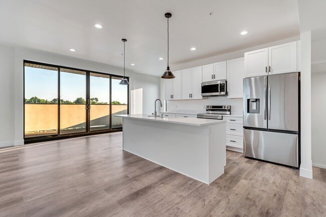 Foto del edificio - Shred Ready Homes