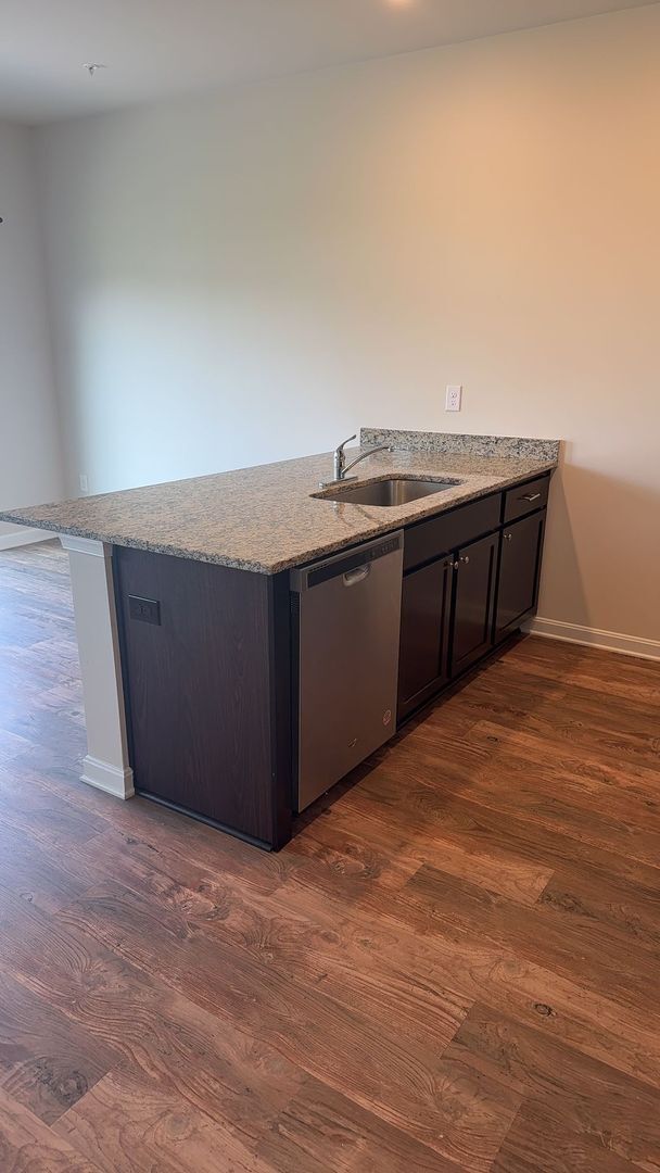 Building Photo - Townhome in Locust Run Community