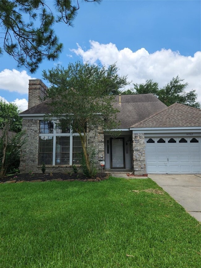 Building Photo - 14562 Oak Chase Dr