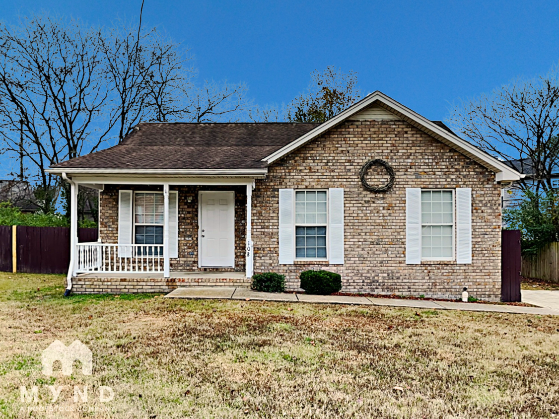 Foto principal - 108 Rothwood Ct