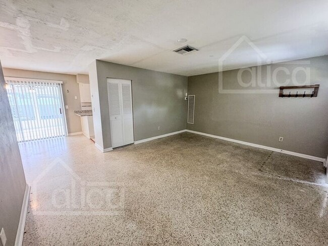 Building Photo - 7176 Lockwood St