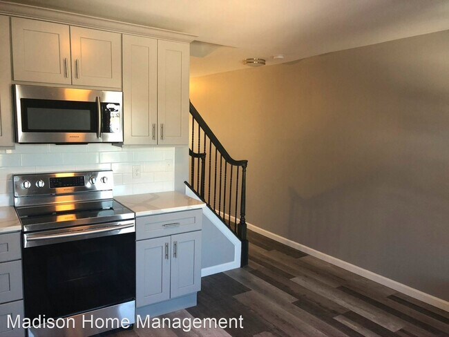 Foto del edificio - 3 br, 2 bath House - 527 Broad Street