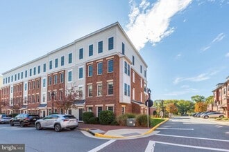 Building Photo - 451 Kornblau Terrace SE