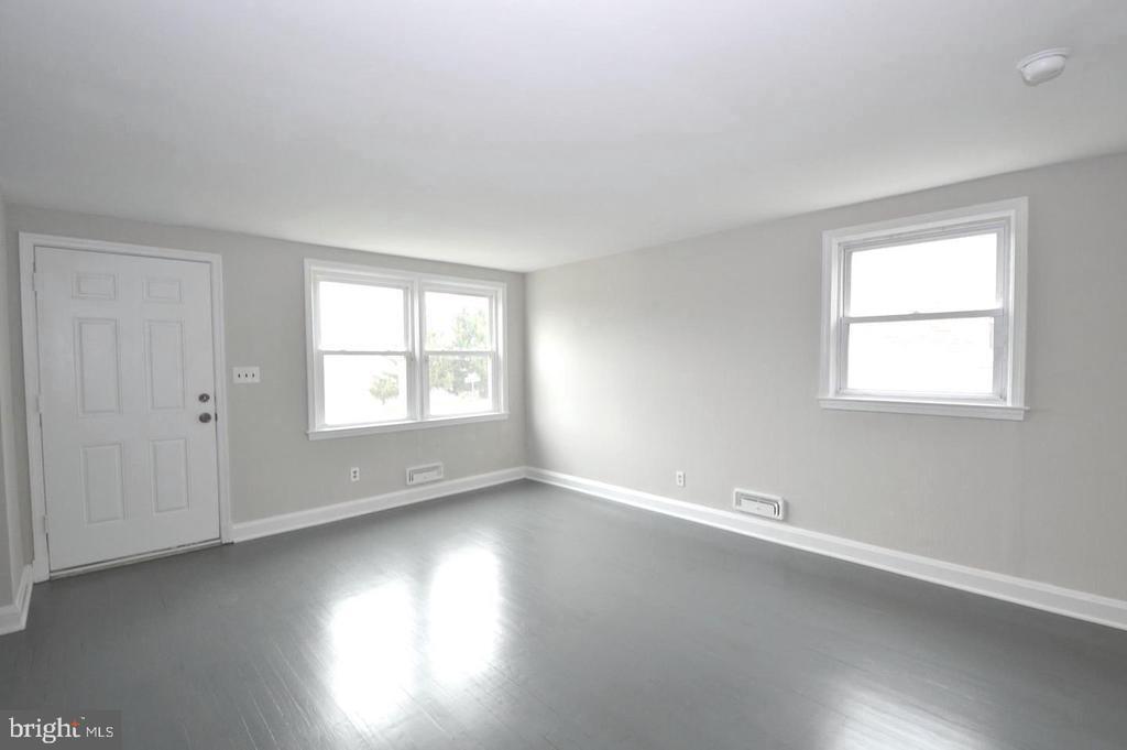 Primary Photo - 1238 Newfield Rd