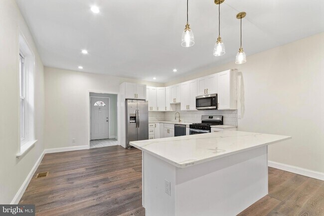 Foto del edificio - 215 N 53rd St