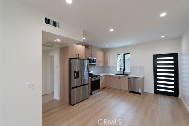 Foto del edificio - 13500 Bessemer St