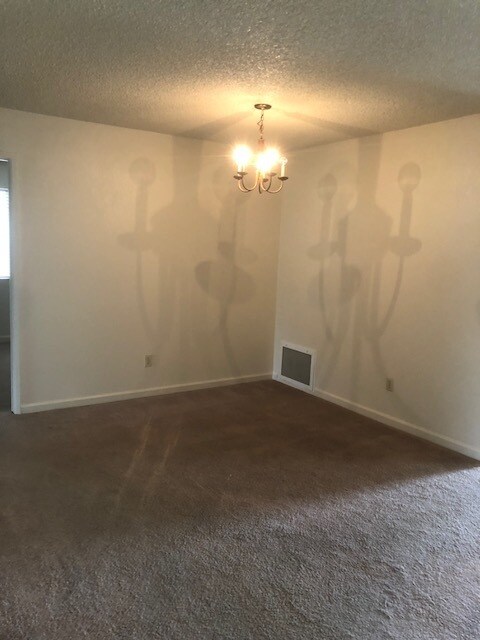 Foto del edificio - 1564 Gladstone Way