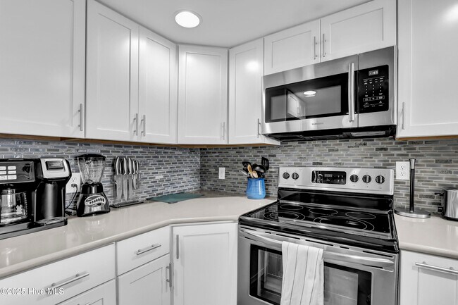 Foto del edificio - 2000 New River Inlet Rd