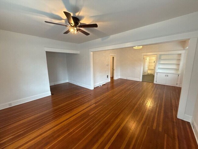 Building Photo - 244 14th St SE