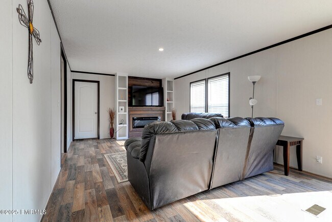 Foto del edificio - 9139 Gum Log Rd