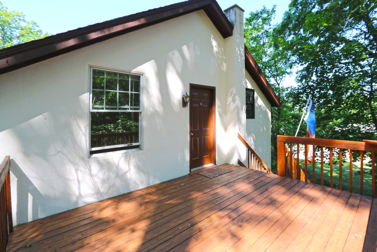 Deck - 16 Cambridge Rd