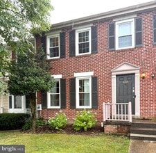 Building Photo - 8208 Red Wing Ct
