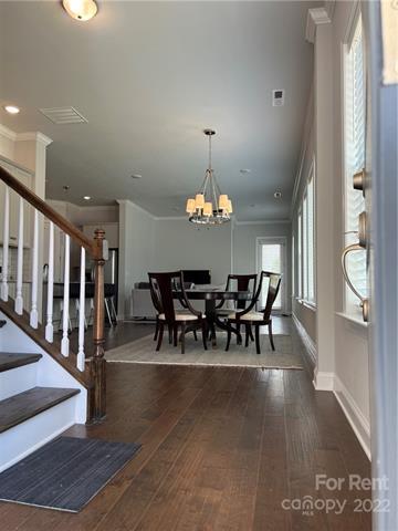 Foto del edificio - 9735 Briarwick Ln