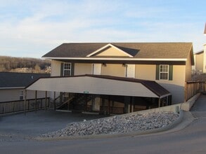 Building Photo - 16588 Hunters Ridge Ln