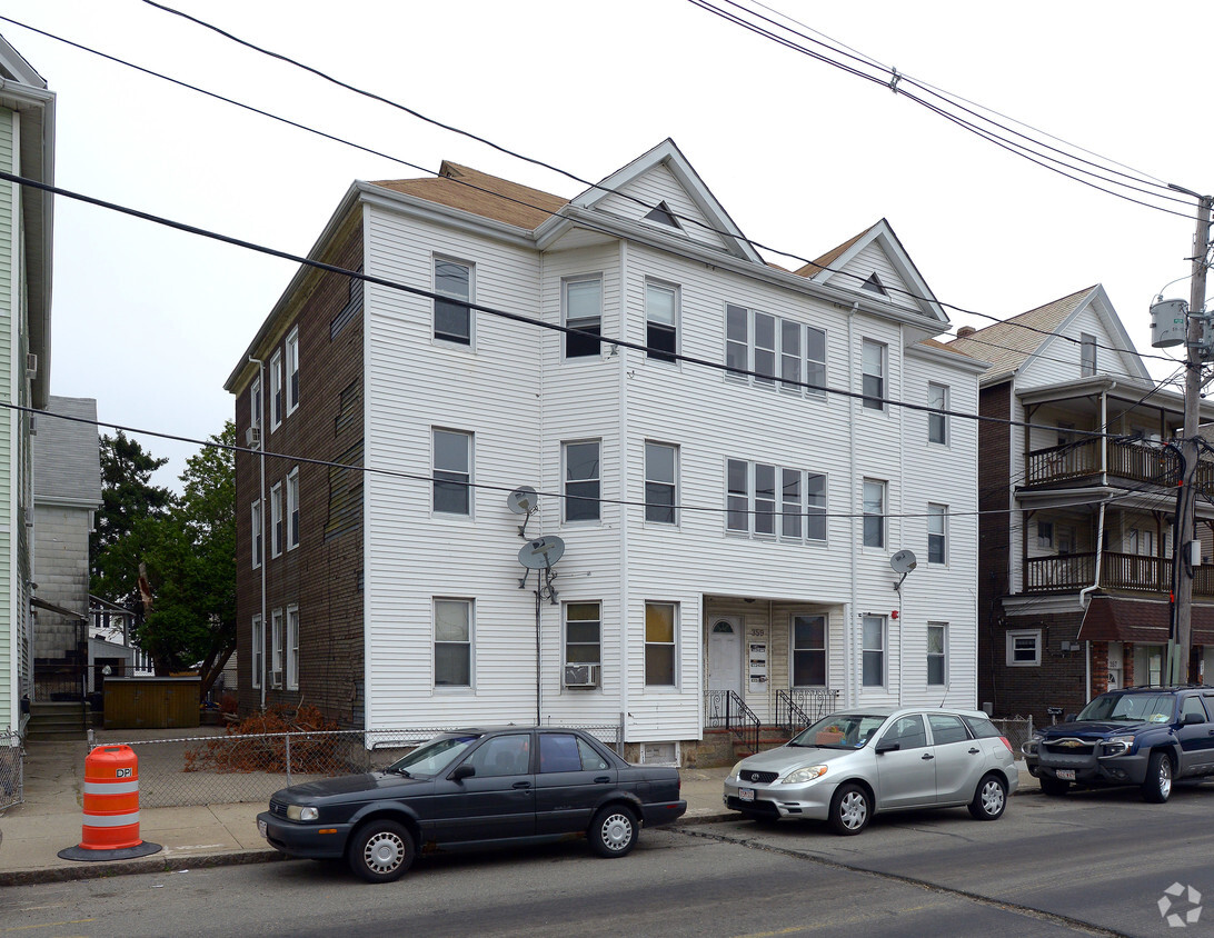 Building Photo - 359 Coggeshall St