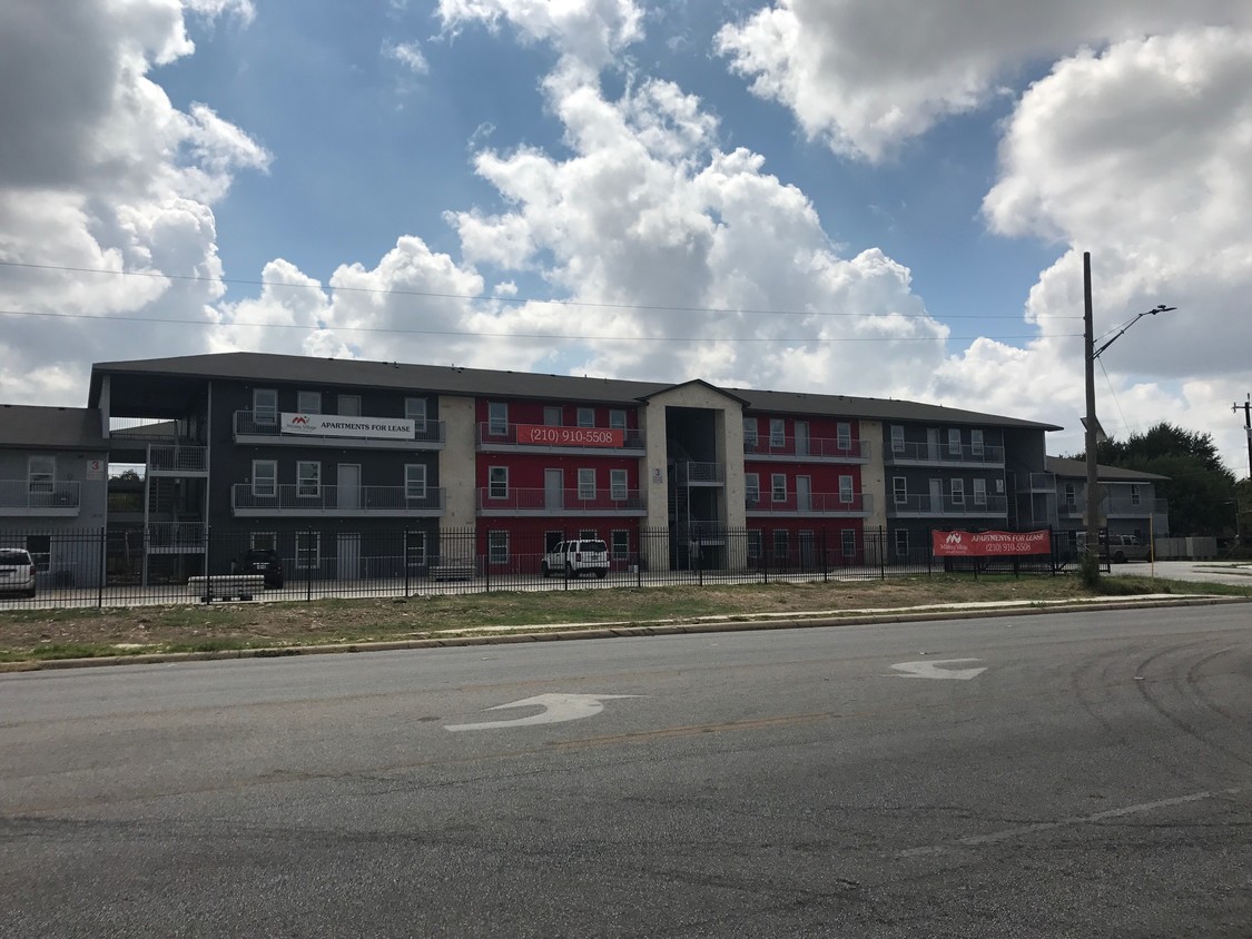 Building Photo - 7914 Military Dr W