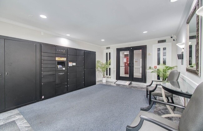 Foto del edificio - 355 N Post Oak Ln