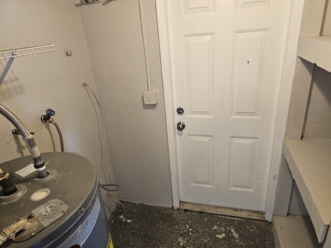 Building Photo - 2989 Willow Ave