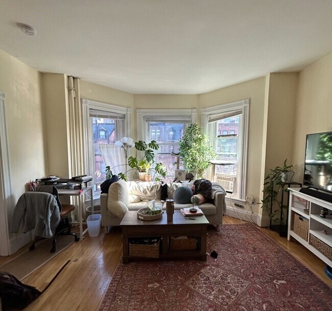 Foto del edificio - 223 Newbury St