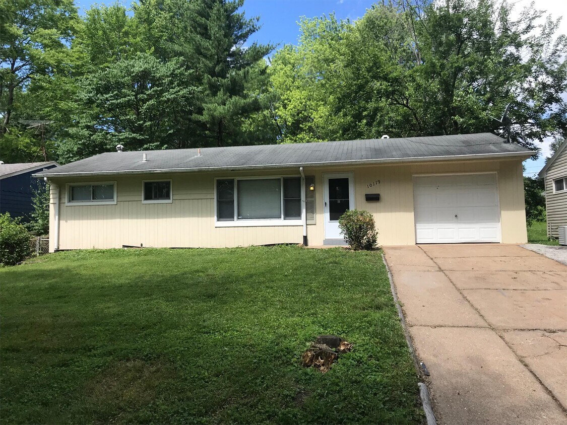 Primary Photo - 10119 Tamworth Dr