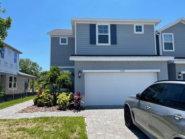 Building Photo - 1790 Woodleaf Hammock Ct