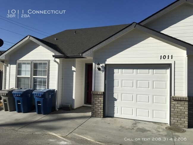 Building Photo - 3 Bedroom 2 Bath close to NNU