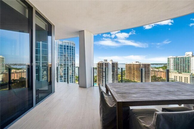 Foto del edificio - 2831 S Bayshore Dr