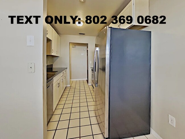 Foto del edificio - 812 65th Ave W