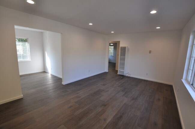 Building Photo - 655 Fairmont Ave