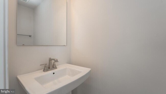 Foto del edificio - 6404 Wild Plum Dr