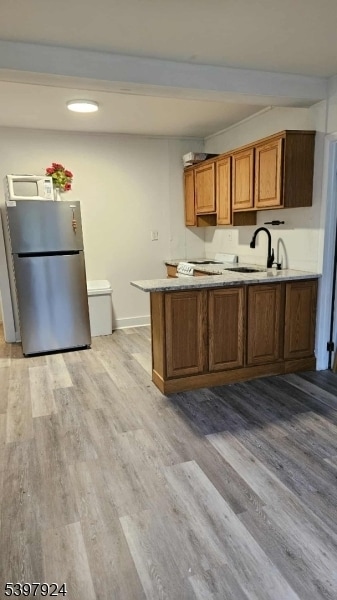 Foto del edificio - 16 Main St