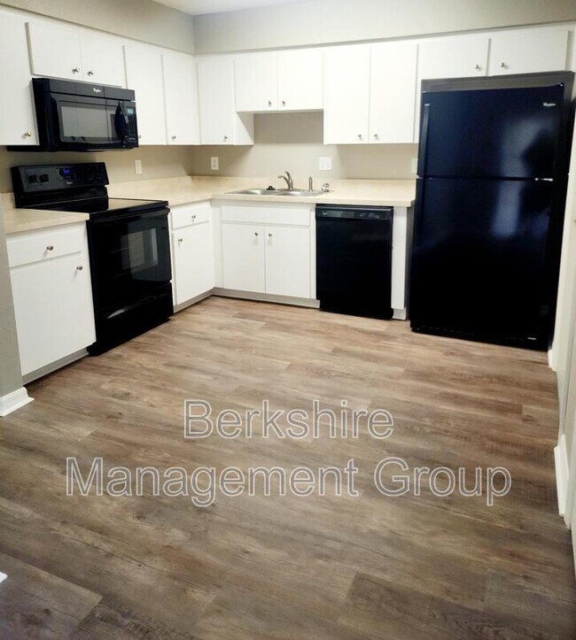 Building Photo - 1134 Pogonia Dr