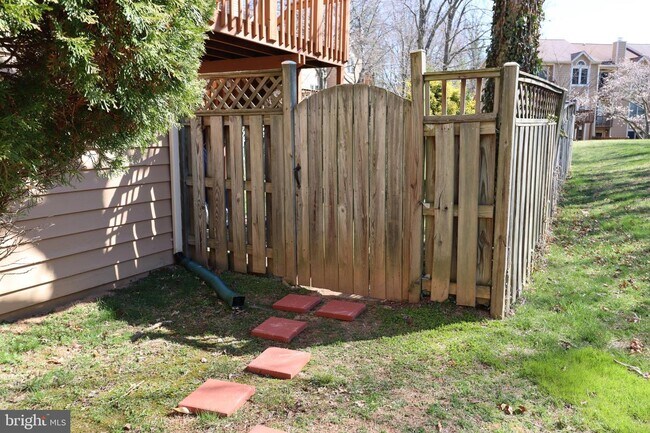 Building Photo - 5937 Cedar Fern Ct