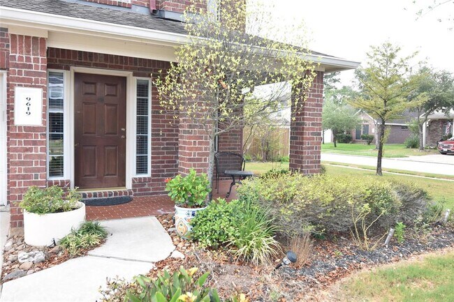 Building Photo - 9619 Babbling Spring Ct