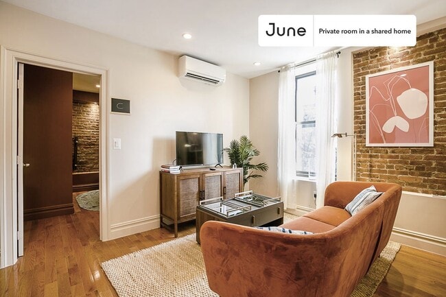 Building Photo - Room in Shared 3 bed/2 bath home in Upper West Side
