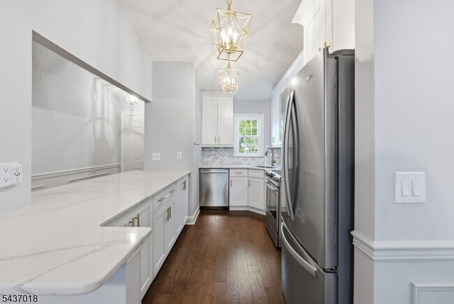 Foto del edificio - 130 Smithfield Ct