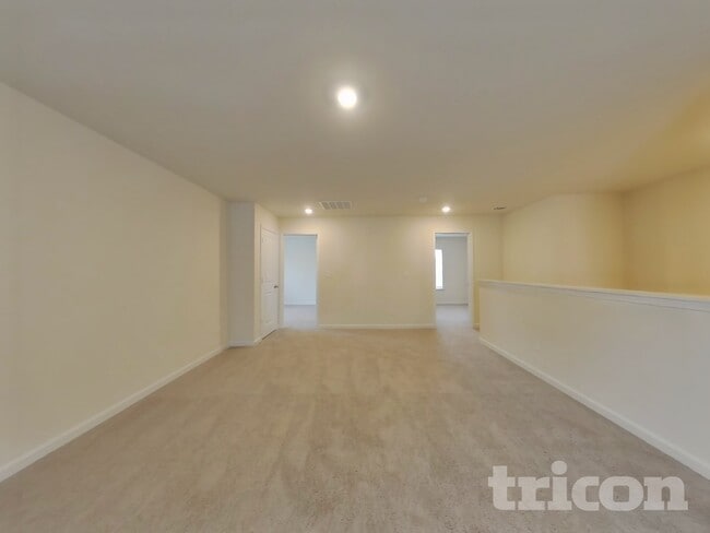 Building Photo - 260 Limestone Cir