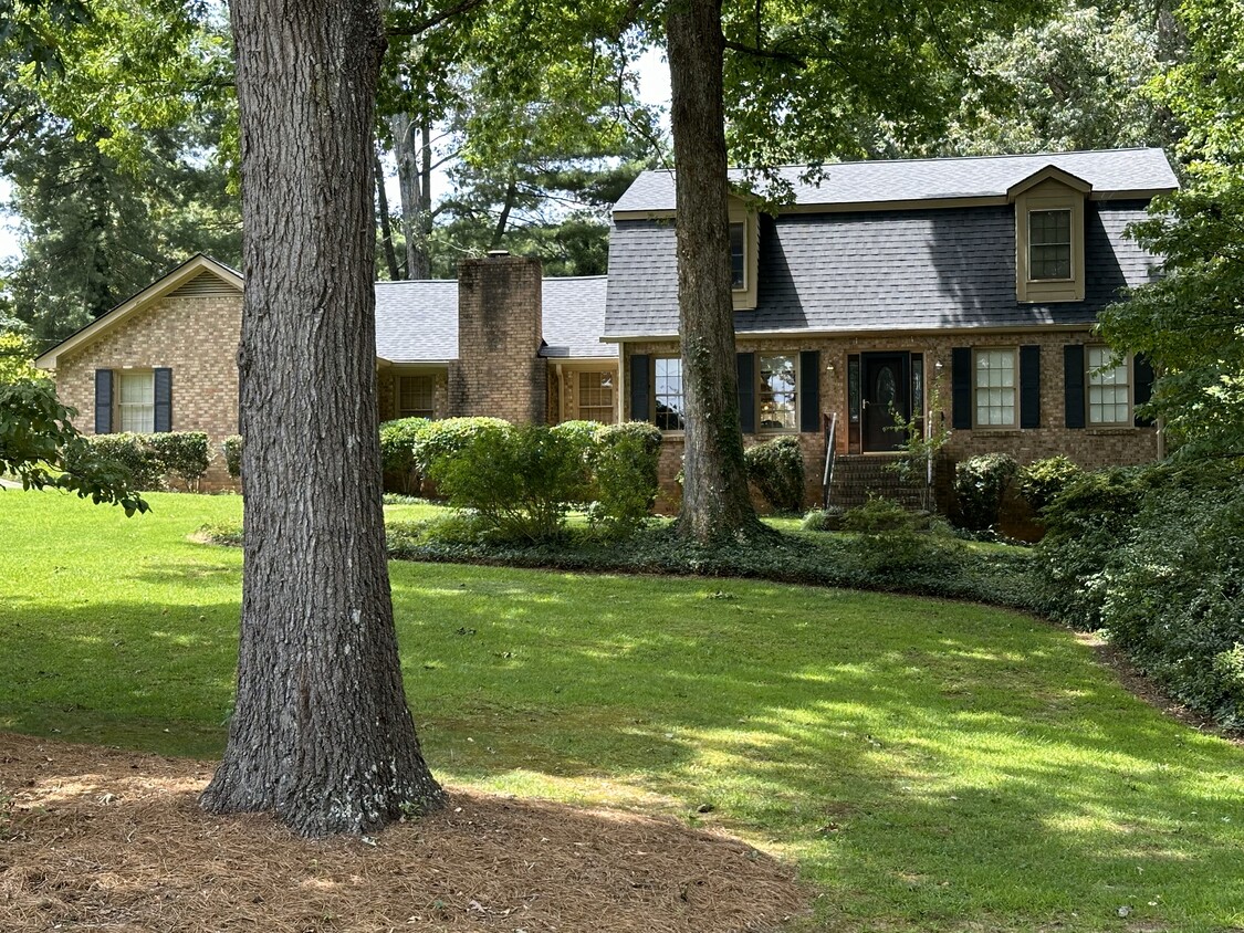 Foto principal - Sandy Springs Rental Home