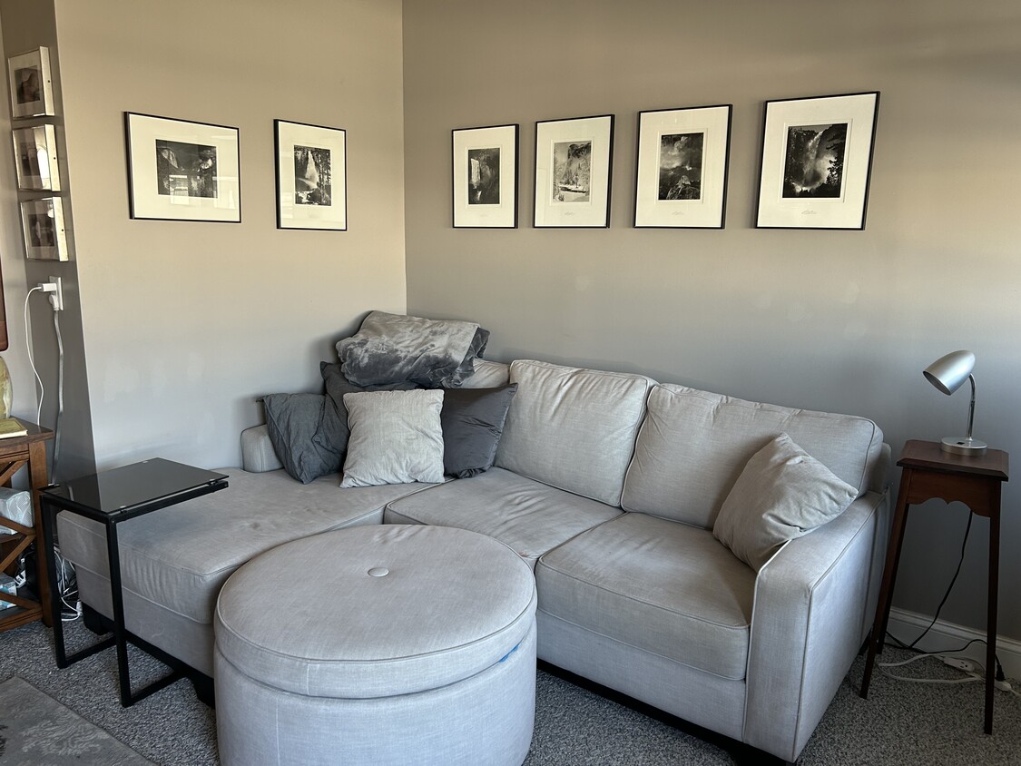 Foto principal - 9600 Amherst Ave