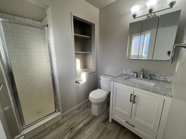 Photo - 4765 Nightingale Dr House