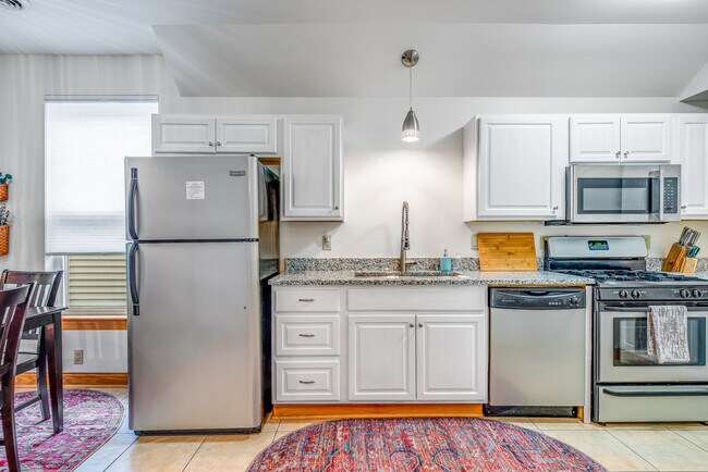 Foto del edificio - 1400 College Ave