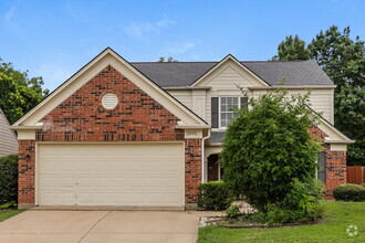 Building Photo - 2605 Country Creek Ln
