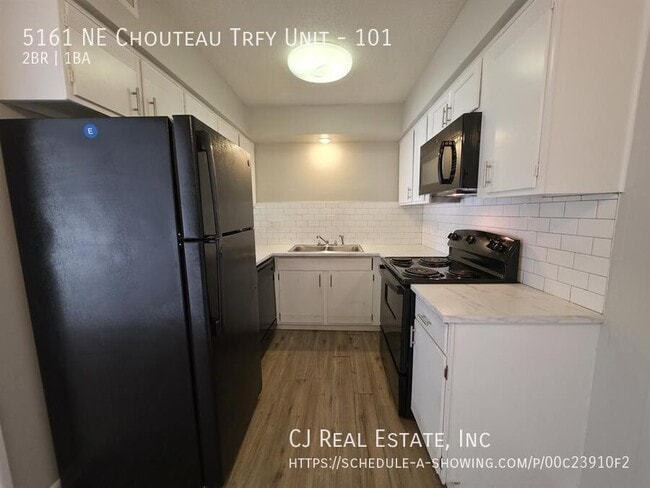 Building Photo - 5161 NE Chouteau Trafficway