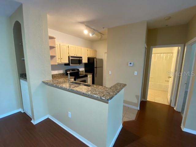 Building Photo - 8813 Dunes Ct