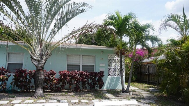Building Photo - 615 NW 18th St
