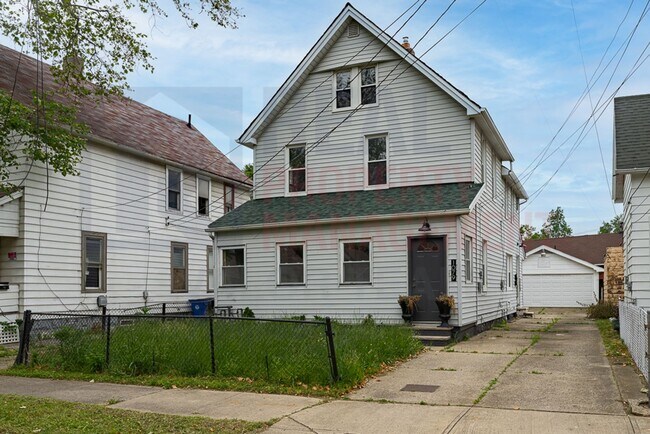 Building Photo - 1079 E 68th St