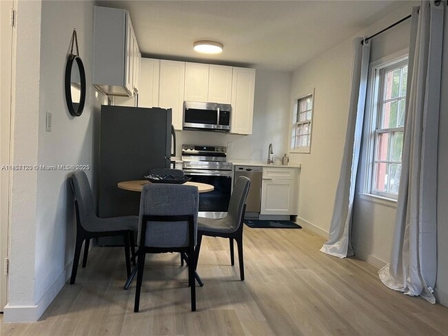 Foto del edificio - 415 75th St