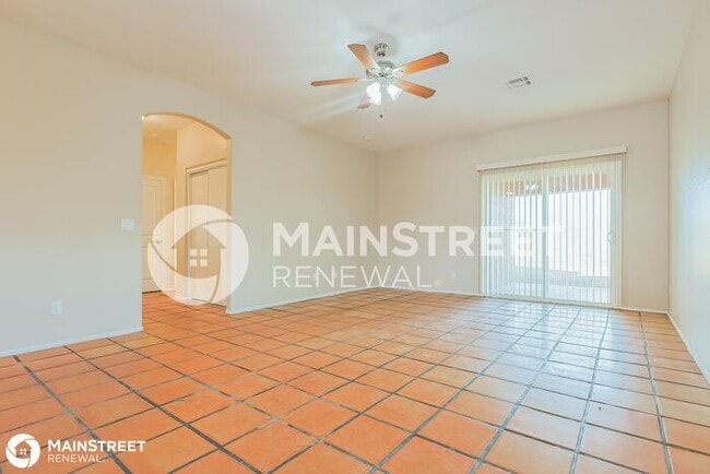 Building Photo - 6606 S 10th Dr, Phoenix, AZ 85041