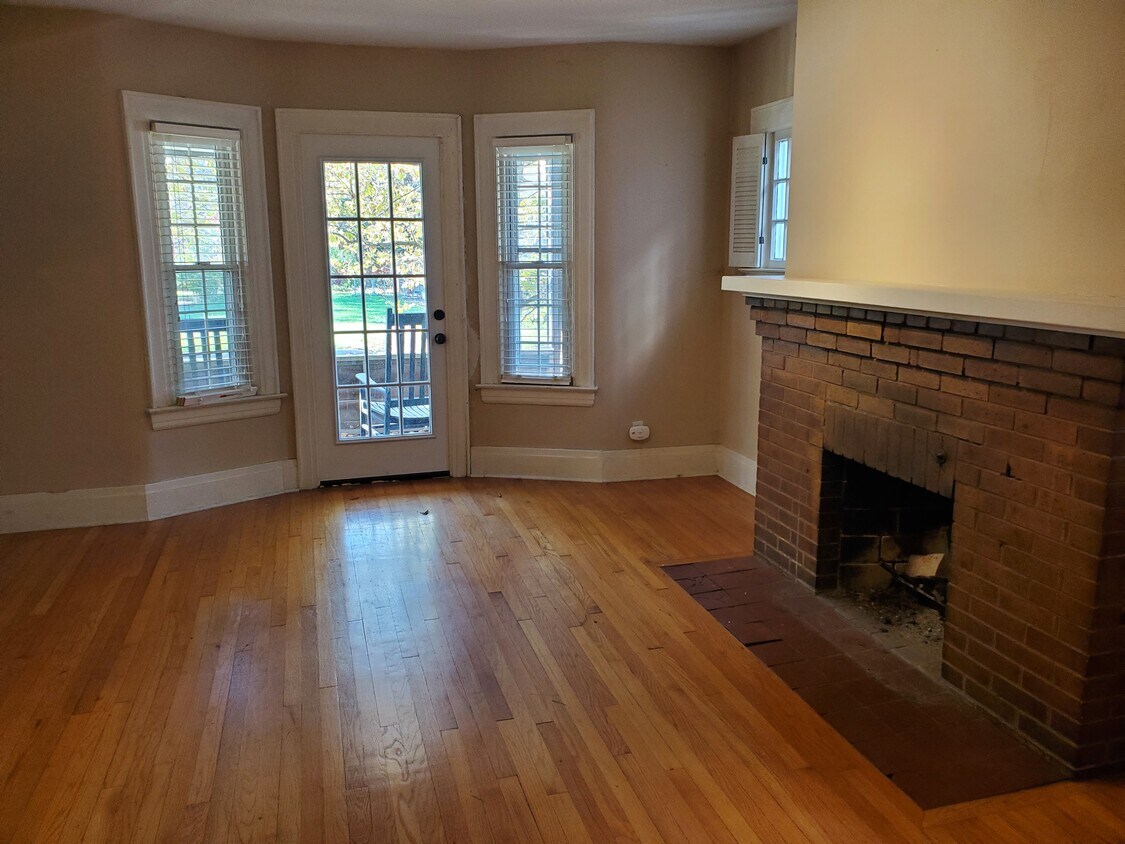 213 S Midler Ave Unit First Floor, Syracuse, NY 13206 Apartments in