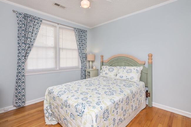 Foto del edificio - Cottage Grove Apartments and Townhomes